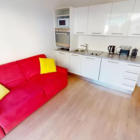 Climatise Avec Terrasse Et Wifi Proche Plages A - Fr-1-196-377