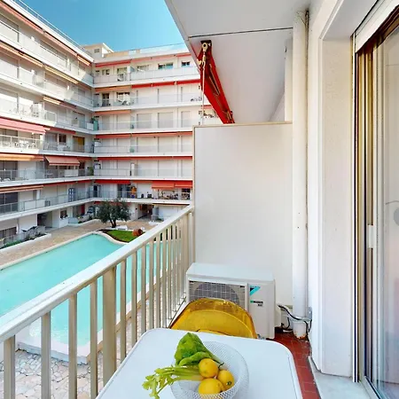 Climatise Avec Terrasse Et Wifi Proche Plages A - Fr-1-196-377